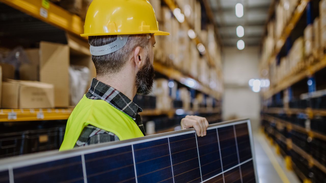 Como a logística regional muda o jogo da distribuição solar